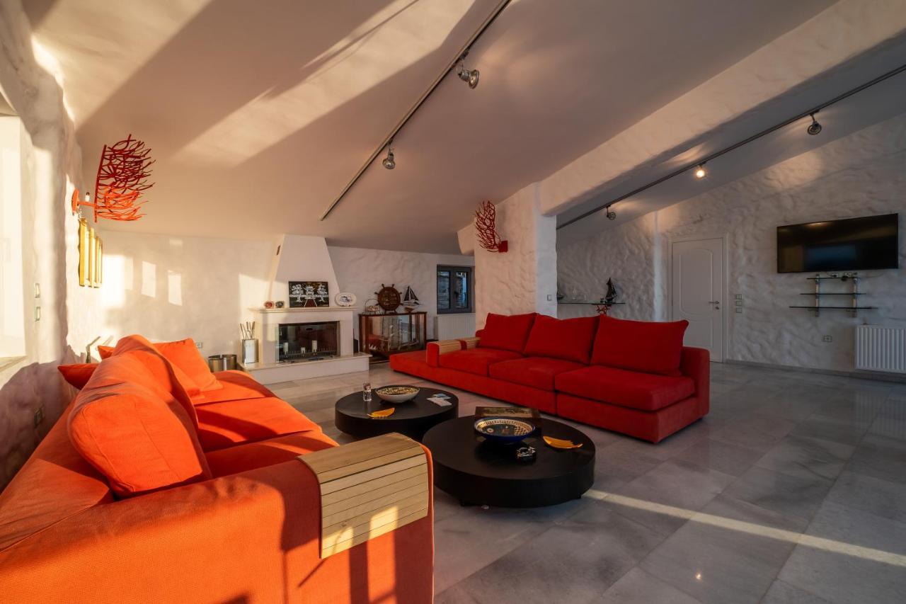 Icarus Luxury Beachfront Villa Gialiskari  Екстериор снимка